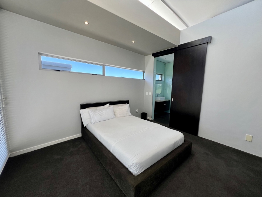 5 Bedroom Property for Sale in Oubaai Western Cape